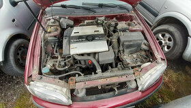 Volvo S40 1,8i 85kW 1997 KRASNE, DILY z vozu - 7