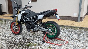 Aprilia Dorsoduro 750 - 7