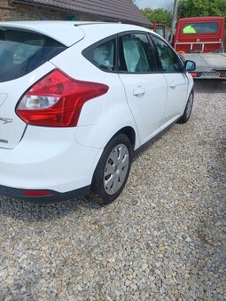 Rozpredam Ford Focus MkIII 1,6TDCI 70kw T3DB - 7