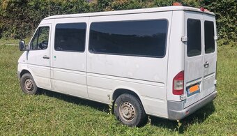 Vymenim Mercedes sprinter 2.2 CDI 60kw osobne auto 9 miestne - 7