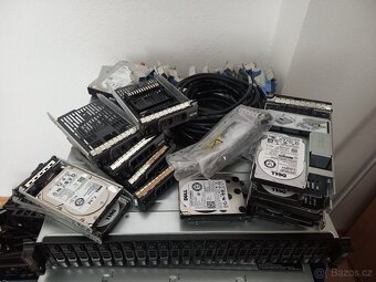Diskové pole DELL 400 TB + SDD disky + PC R520 - 7