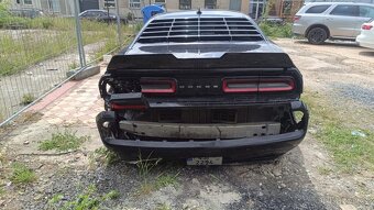 Dodge Challenger 6.4 SRT náhradní díly - 7