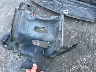 BMW E36 vanička + boční deflektory - 7