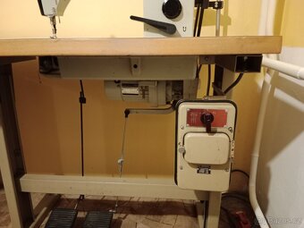 Prodám průmyslový šicí stroj - 7