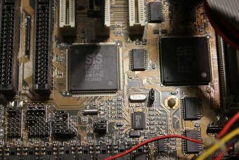 MUZEUM PC - Staré PC - 486DX4 Plus - 7