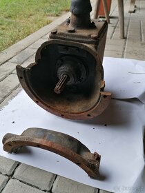 Díly veterán Praga - 7