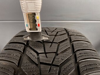 Zimní originál Superb 235/40 r19 Hankook - 7