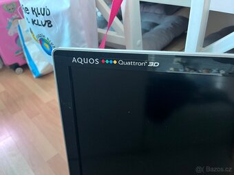 Tv LCD Sharp Aquos quattron 3D 125cm - 7