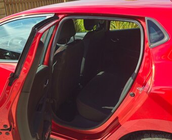 RENAULT CLIO IV - 20500km, garážovaný,  nebouraný - 7