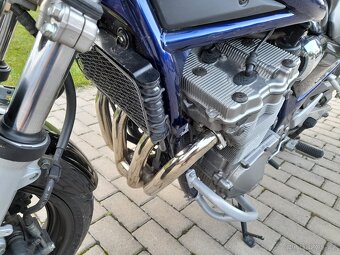 Suzuki Bandit 600 - 7