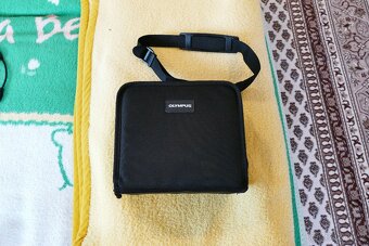 Kruhový makroblesk olympus RF-11 - 7