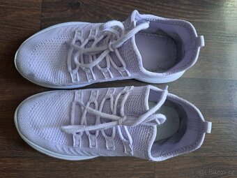 Dívčí sportovní tenisky vel. 35 - 7