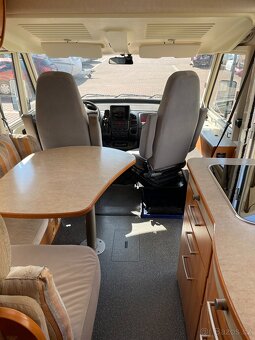 Integrovaný obytný automobil Hymer - 7