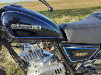 Suzuki GN 125 - 7