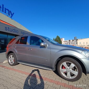 Mercedes ML350 automat 4x4,rok 2010, TZ 3,5T, serviska,TOP - 7