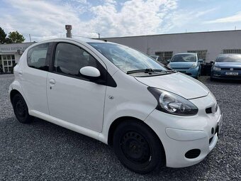 Toyota Aygo 1.0 50kw 2011 najeto 101km - 7