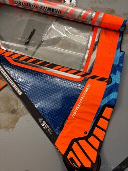 Windsurfing RRD - 2x komplet plachta + nafukovací plovák - 7