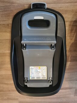 Základna isofix + autosedačka(vajíčko) Maxicosi + 2x fusak - 7