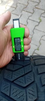 Pirelli 215/55 R17 - 7