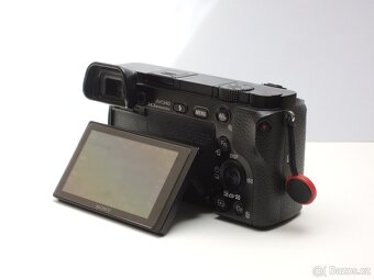 Sony Alpha a6000 - 7