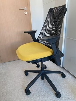 Kancelářská židle Herman Miller Sayl (PC 19200,-) - 7