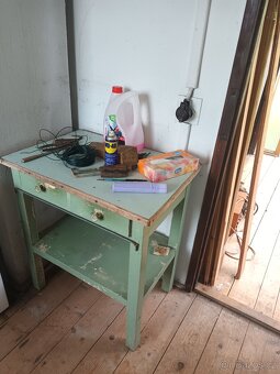 Skříně a postel za odvoz - 7