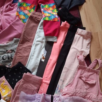 Dívčí balík do školky, vel.110/116, cca 33ks - 7