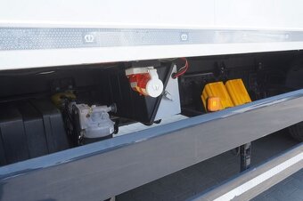 MAN TGX 26.470 - 6x2 - Krone - Carrier Supra 950 – EURO 6 - 7