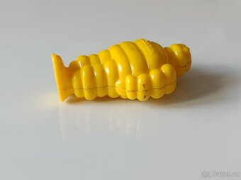 retro panacek Michelin - Bibendum, 6cm, zluty - 7