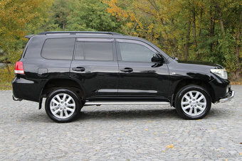 Toyota Land Cruiser 200 4.5 D4-D Luxury / 210 kW / Tažné - 7