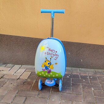 Dětská koloběžka s kufříkem - 7