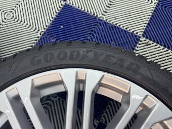 Orig sada kol AUDI 245/40R18 5x112 ET27-34 - 7