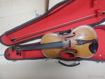 Husle Stradivari - 7
