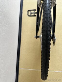 Crossové/trekkingové kolo Mongoose Crossway 350 vel M - 7