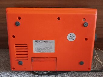 Universum -radio,hodiny,budik - 7