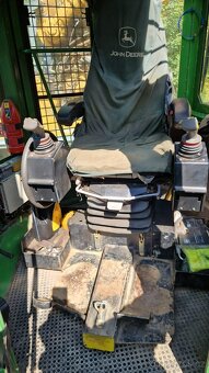 Lesní traktor JOHN DEERE 648 GIII - 7