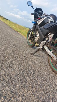 Honda 125 CBR - 7