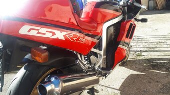 Suzuki GSXR 1100 - 7