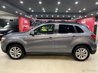 Prodám velmi zachovalé Mitsubishi ASX. - 7