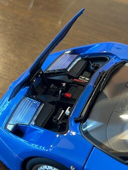 1/18 Autoart Signature Bugatti EB110 GT Blue - 7