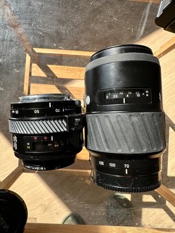 Minolta 7000 + Minolta 35-70 AF a 70-210 AF + příslušenství - 7