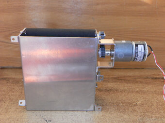 Běžící pás - elektrický pásový dopravník s motorem DC 24 V - 7