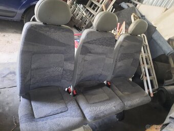 Trojsedačka dělená sedadla+ stěna RENAULT TRAFIC - 7