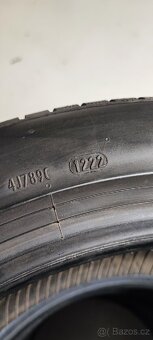 245/45/18 Pirelli Centurato, DOT 1222, 7.0mm-6.7mm - 7
