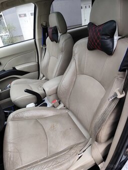 Mitsubishi Outlander - 7