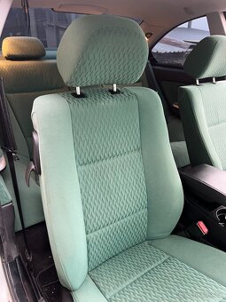 BMW E46 Coupe Interiér CLOTH FLOCK ,,RAUTE,, MINT GREEN - 7