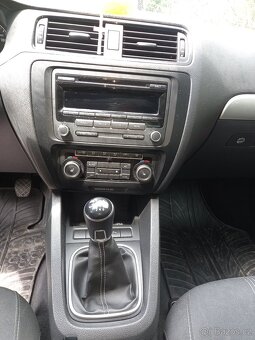 Prodám Volkswagen jetta 1.4 tsi edice Match - 7