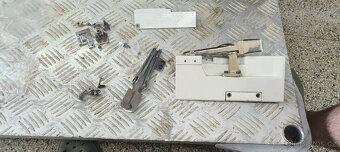Průmyslový coverlock Siruba F007j W122-364 - 7