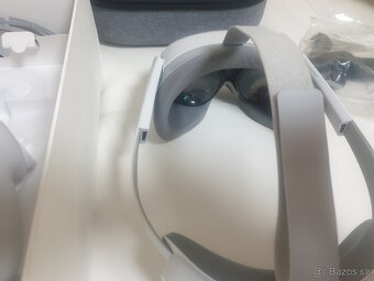 Pico 4 s prislusenstvom a hramy. - 7