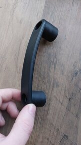 Madlo Rukojeť Plast kvalitní cca 100 Kusů - 7